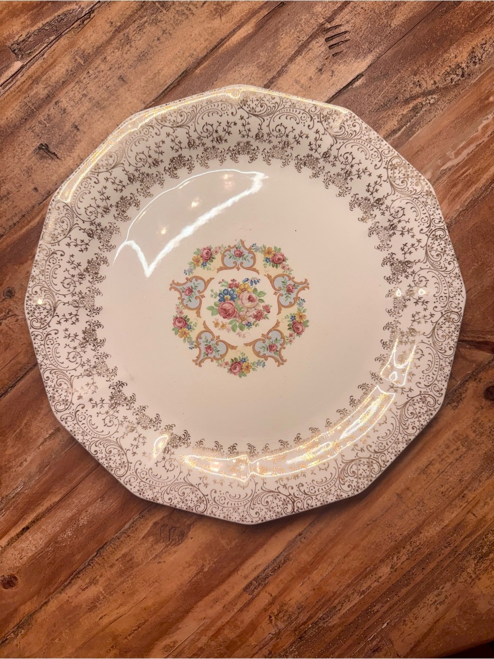 Vanity Fair Cream Dinner Plate with Multicolor Floral Medallion and 22kGold Trim